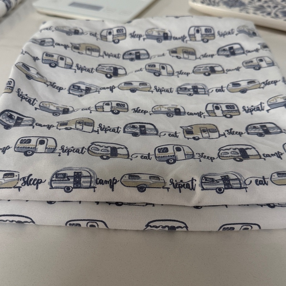 King size RV sheet set - Picture 3 of 7